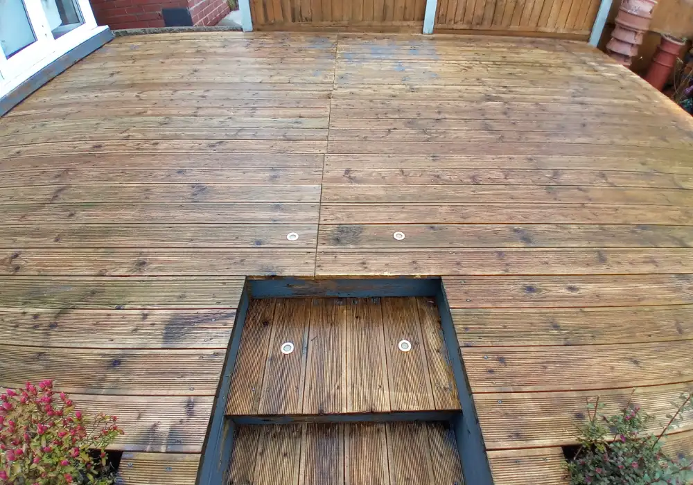 professional decking cleaning liverpool