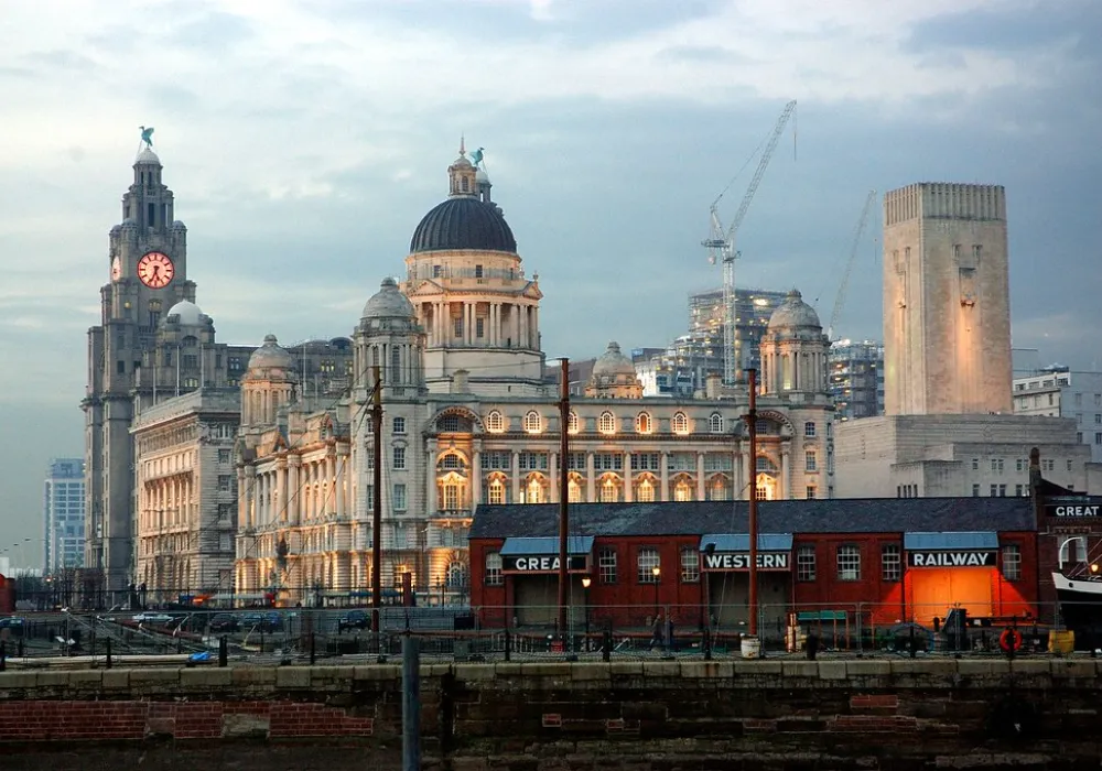 why liverpools landmarks rely on professional exterior cleaning